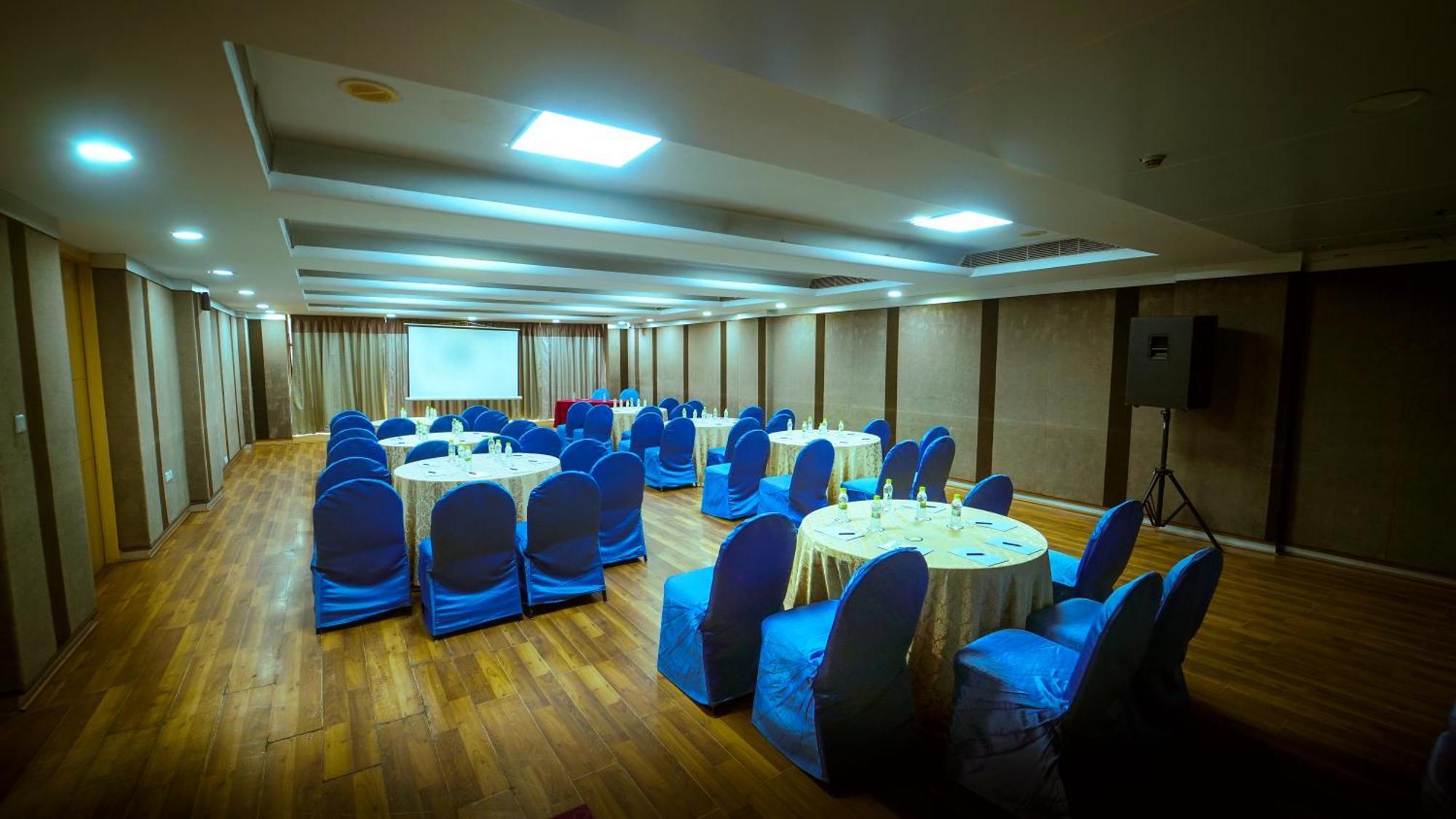 Hotel The Plaza Hyderabad Exterior foto